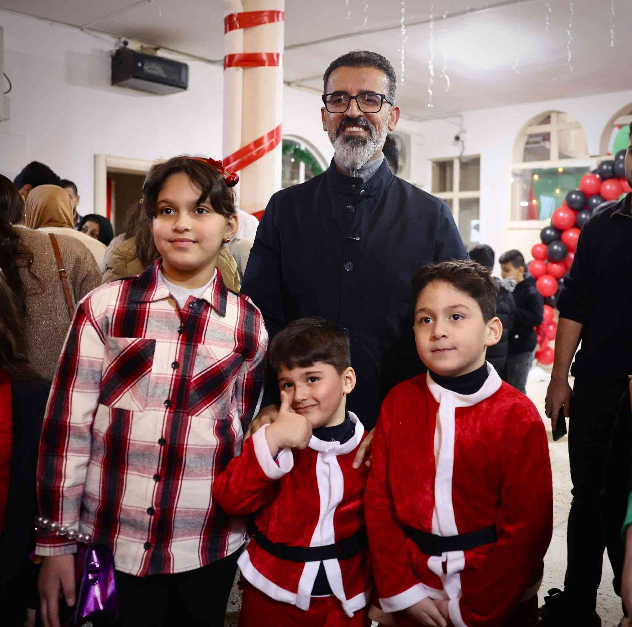 شارك السيد محافظ كركوك ريبوار طه    في احتفالية أقيمت في إحدى مدارس كركوك بمناسبة اعياد ميلاد السيد المسيح (عليه السلام).