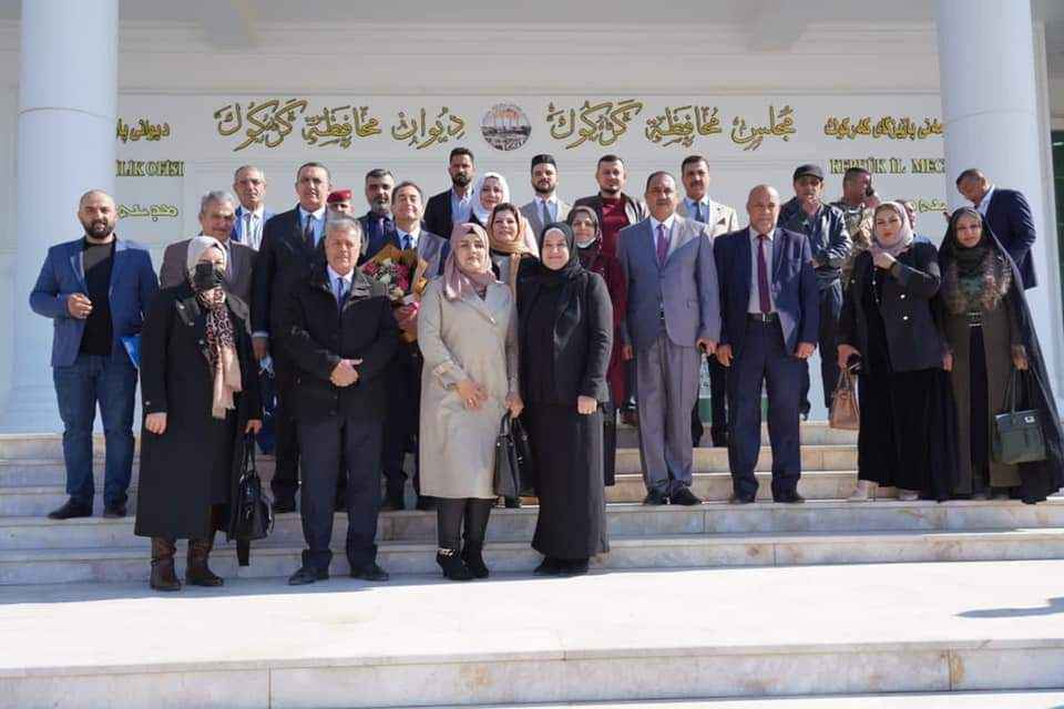 السيد محافظ كركوك وسعادة السفير الفرنسي ..