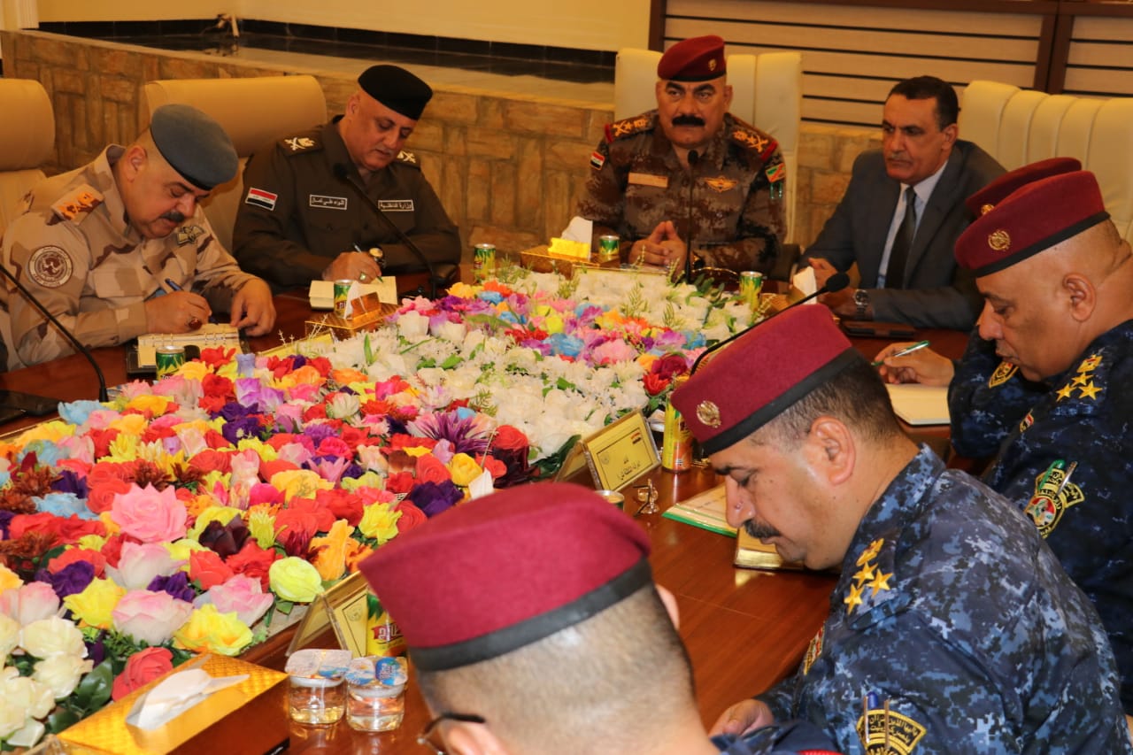       الجبوري  القوات الأمنية هي شرف لنا ودعمها واجب علينا جميعا ..ونطمأن مواطنينا باستقرار اوضاع محافظتنا  محافظ كركوك .. مطلع الشهر القادم سنشهد الشروع بتنفيذ مشاريع خدمية كبيره .