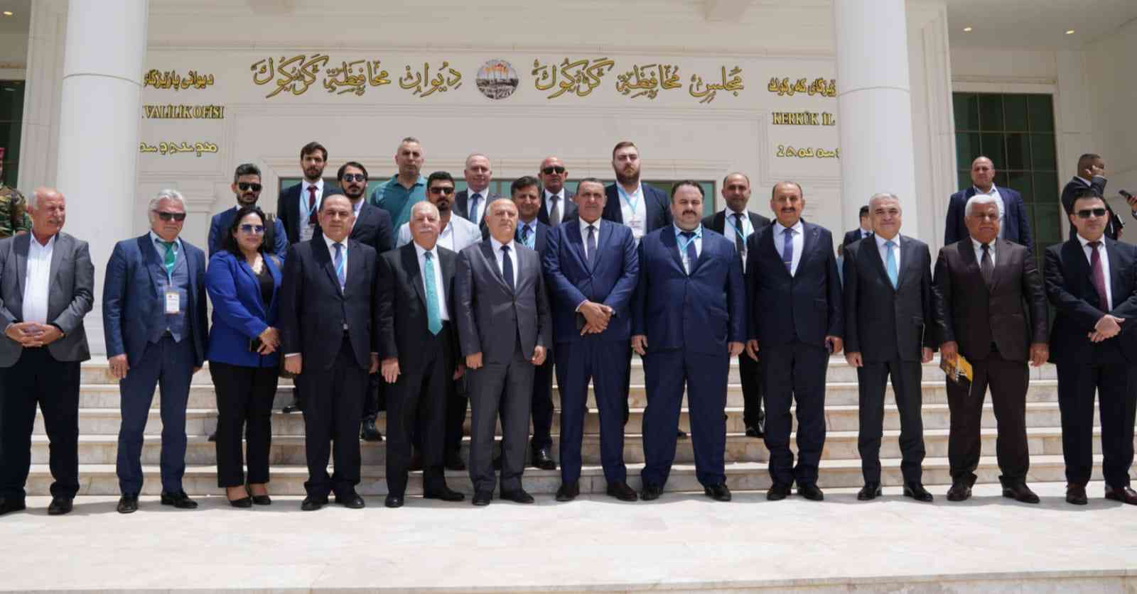 محافظ كركوك   يستقبل وفد من الجمعية الدولية للصناعيين ورجال الاعمال الاتراك.