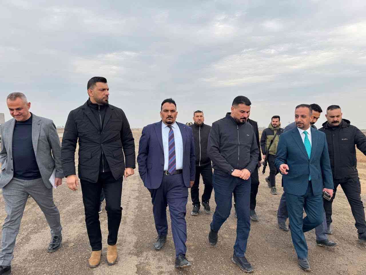 النائب الفني الدكتور إبراهيم تميم يطلع على مشروع طريق رياض /فتحه .