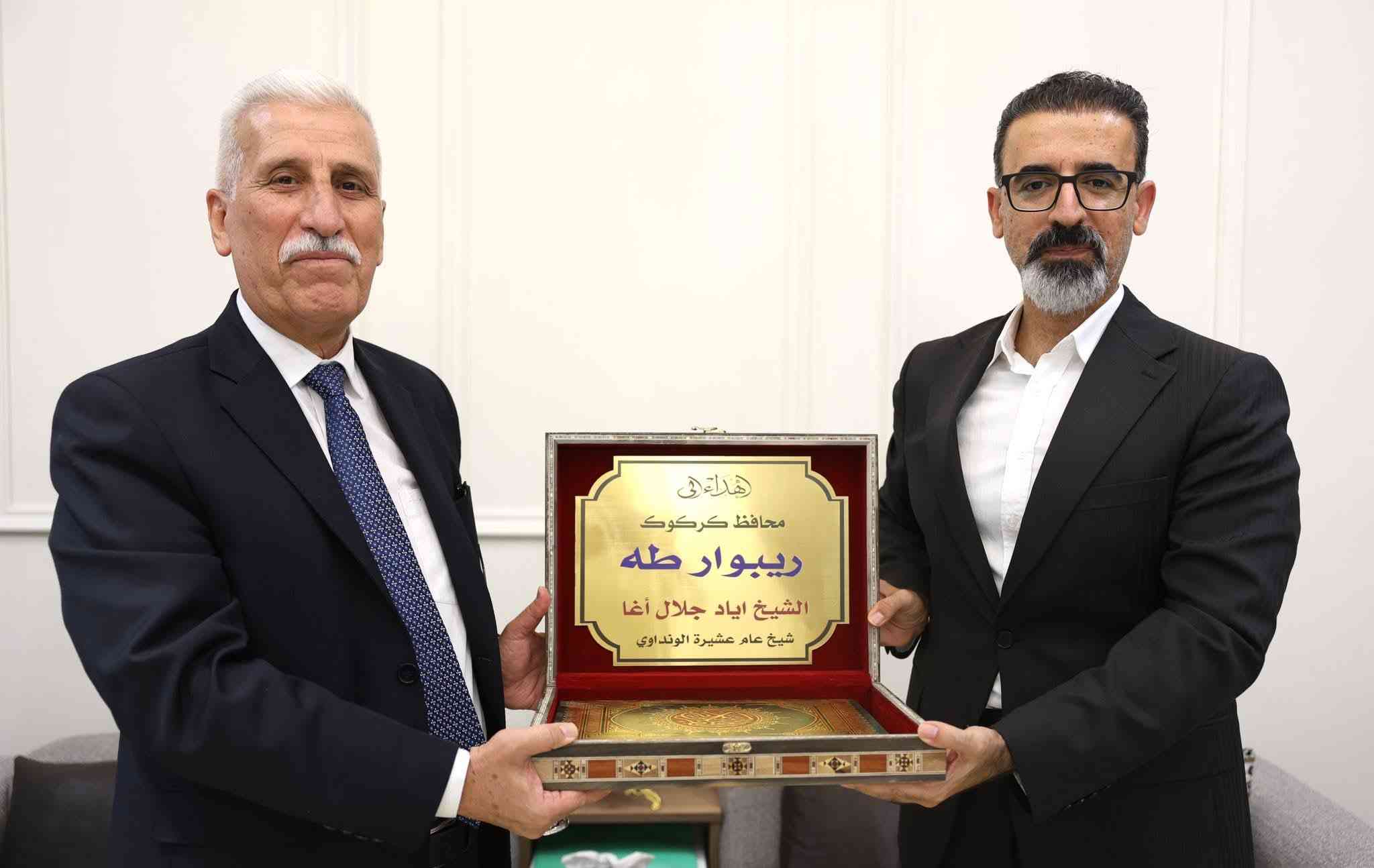 استقبل محافظ كركوك ريبوار طه   وفداً من عشيرة الونداوية برئاسة الشيخ أياد جلال آغا، شيخ عشيرة الونداوية