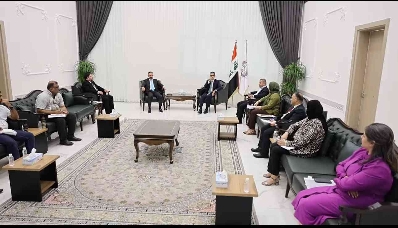 محافظ كركوك ريبوار طه  يترأس اجتماعاً لوضع ضوابط توزيع الأراضي السكنية وفق القرار 