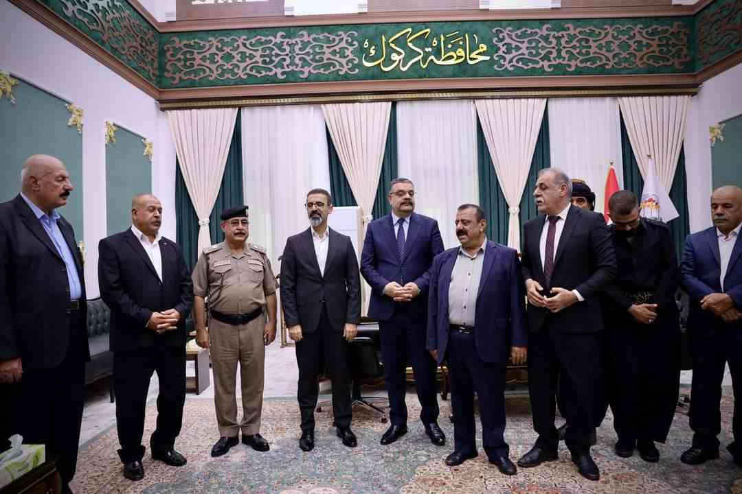 محافظ كركوك ريبوار طه   مع عضو مجلس المحافظة هوشيار اغا .. يستقبلون عدد من الكرام الكاكائية في مدينة كركوك