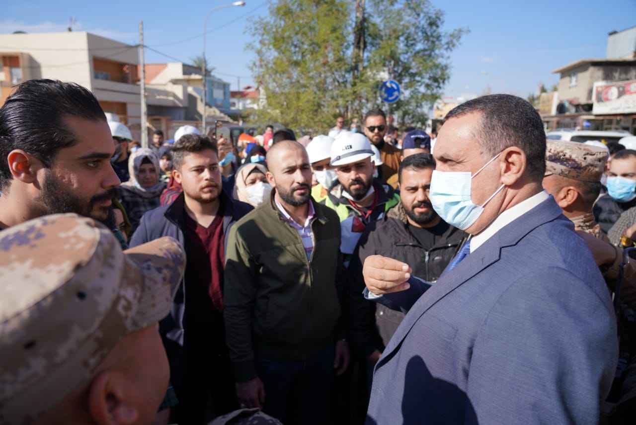 الجبوري  يلتقي المتظاهرين اصحاب العقود في شركة نفط الشمال ويعد بايجاد حلول مع وزارة النفط 