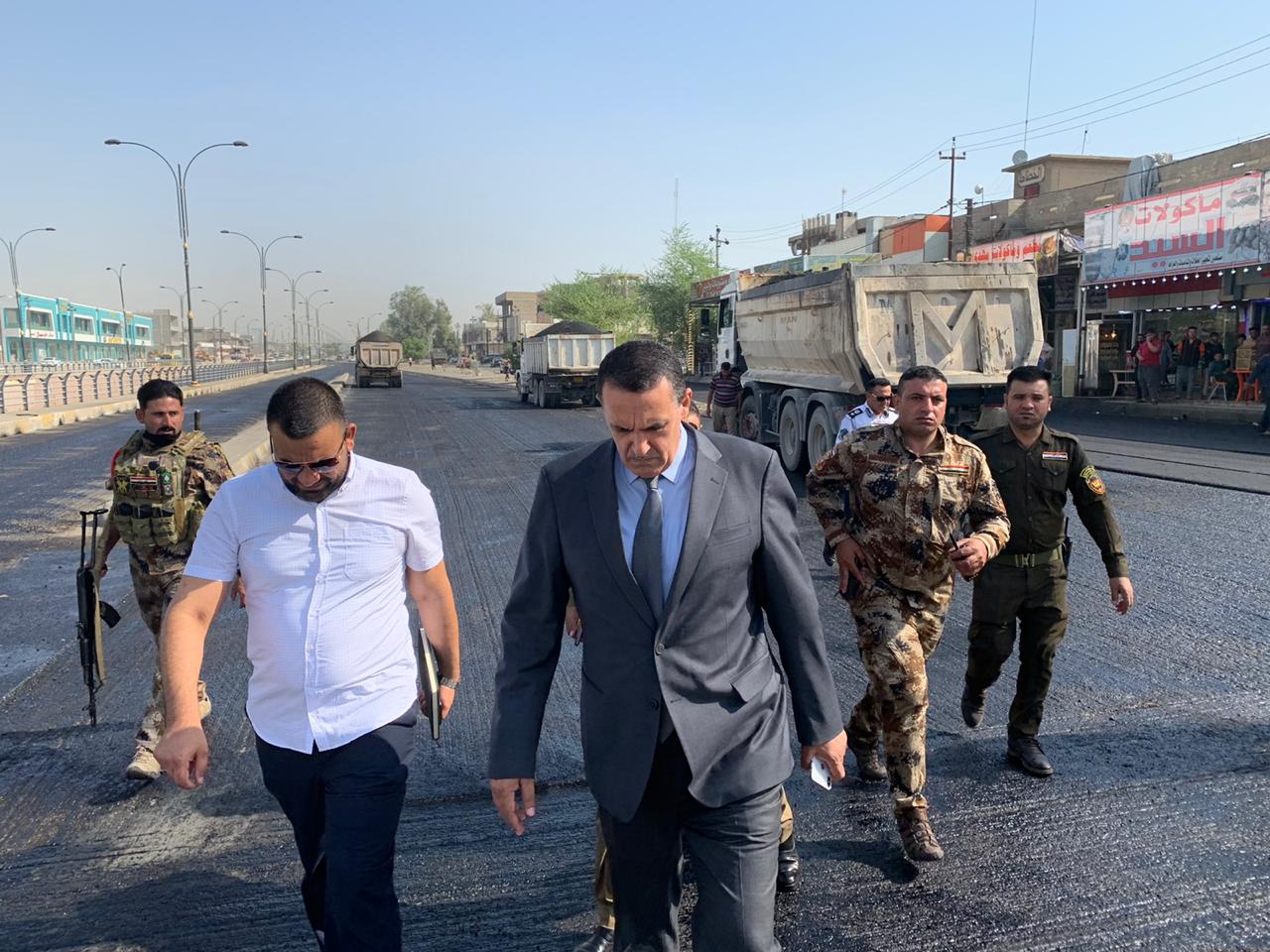      السيد محافظ كركوك  يتابع ميدانيا تنفيذ مشاريع طرق بمدينة كركوك 