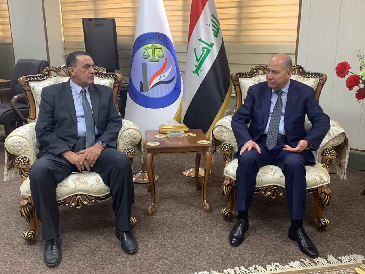 السيد وزير العدل يبحث مع محافظ كركوك دعم وتطوير الدوائر العدلية بالمحافظة 