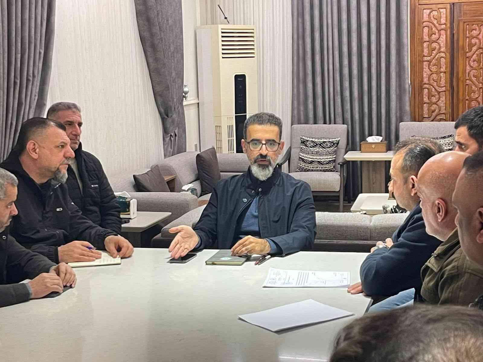  عقد محافظ كركوك السيد ريبوار طه   اجتماعاً في ساعة متأخرة هذه الليلة ، 