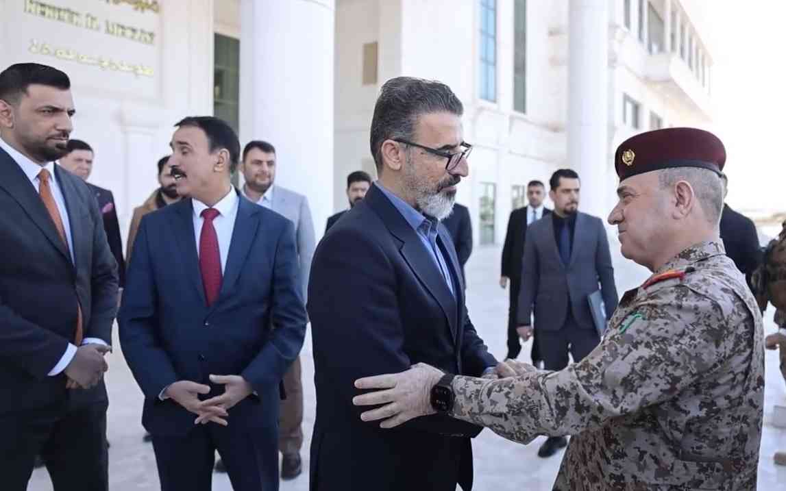 استقبل السيد محافظ كركوك ريبوار طه رئيس اللجنة الأمنية العليا الفريق ركن حامد محمد كمر معاون رئيس أركان الجيش العراقي