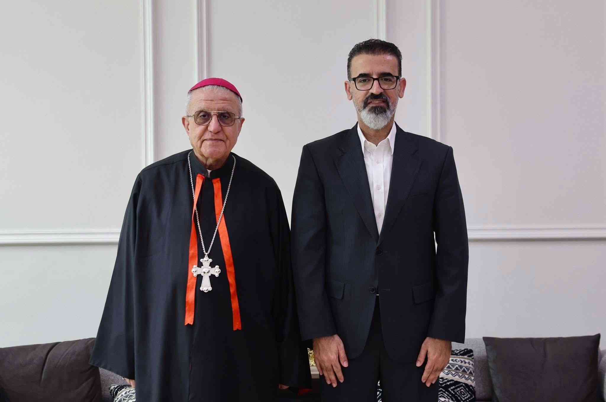 استقبل السيد محافظ كركوك ريبوار طه   وفداً ضم سيادة المطران الدكتور يوسف توما مطران كركوك والسليمانية للكلدان