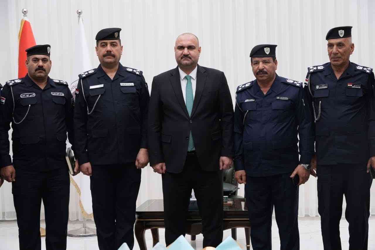 محافظ كركوك محمد سمعان اغا   يؤكد أهمية دعم مديرية الأحوال المدنية والجوازات والإقامة في كركوك .