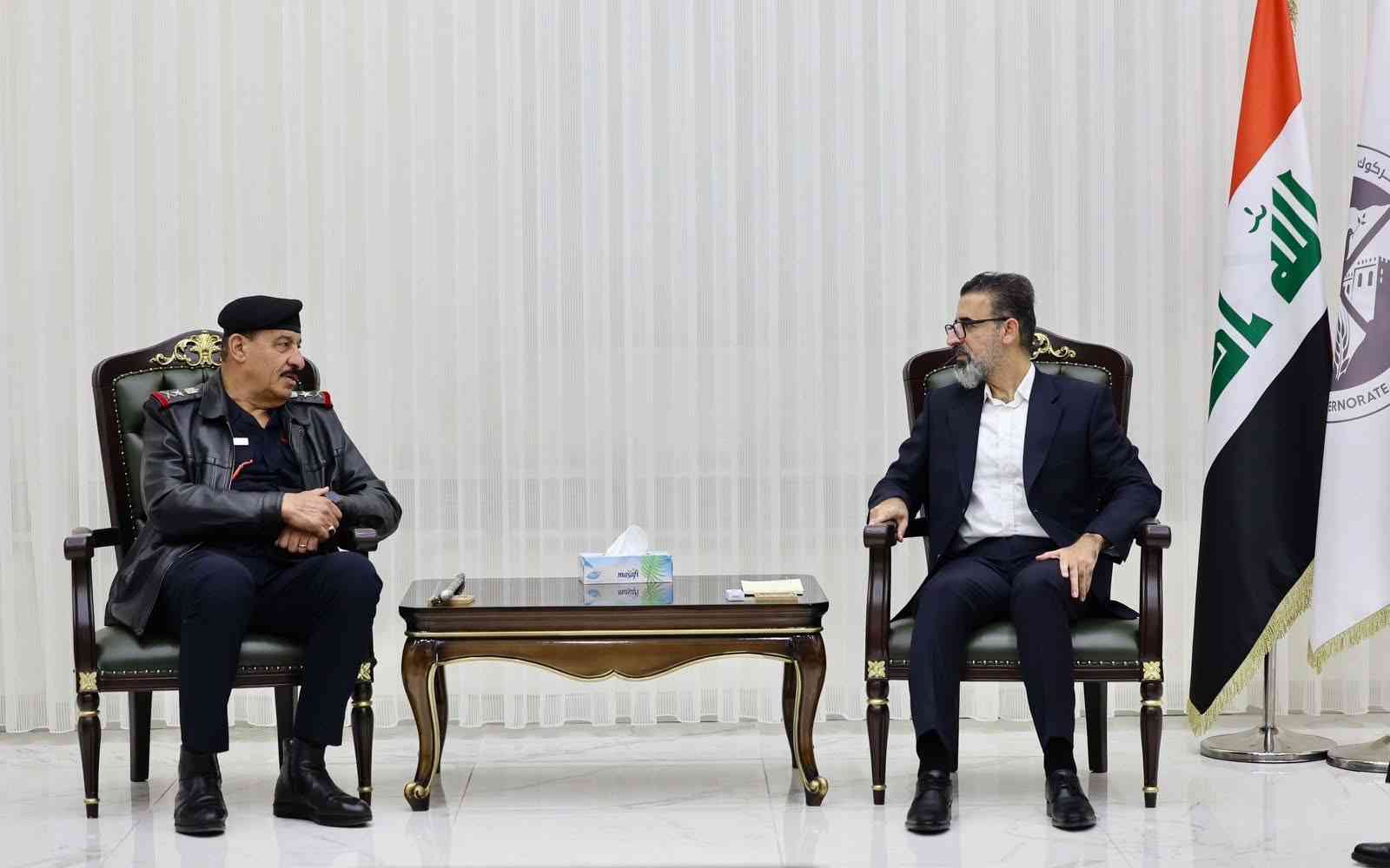 بحث السيد محافظ كركوك ريبوار طه رئيس اللجنة الأمنية العليا مع معاون وكيل الوزارة لشؤون الأمن الاتحادي الفريق الركن الحقوقي حامد عبد الله إبراهيم الحسيني بحضور قائد شرطة كركوك اللواء فتاح محمود الخفاجي