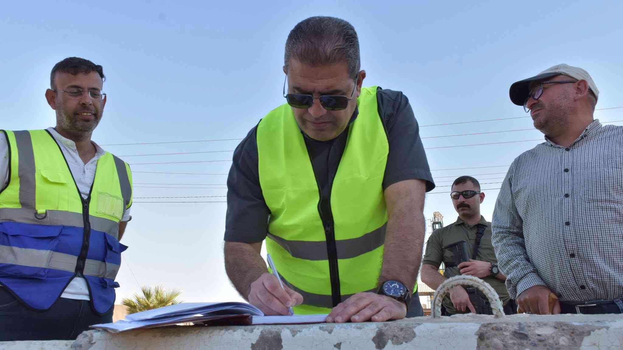 النائب الأول لمحافظ كركوك الدكتور ياوز حميد محمود يزور مشروع مجسر تازة خورماتو