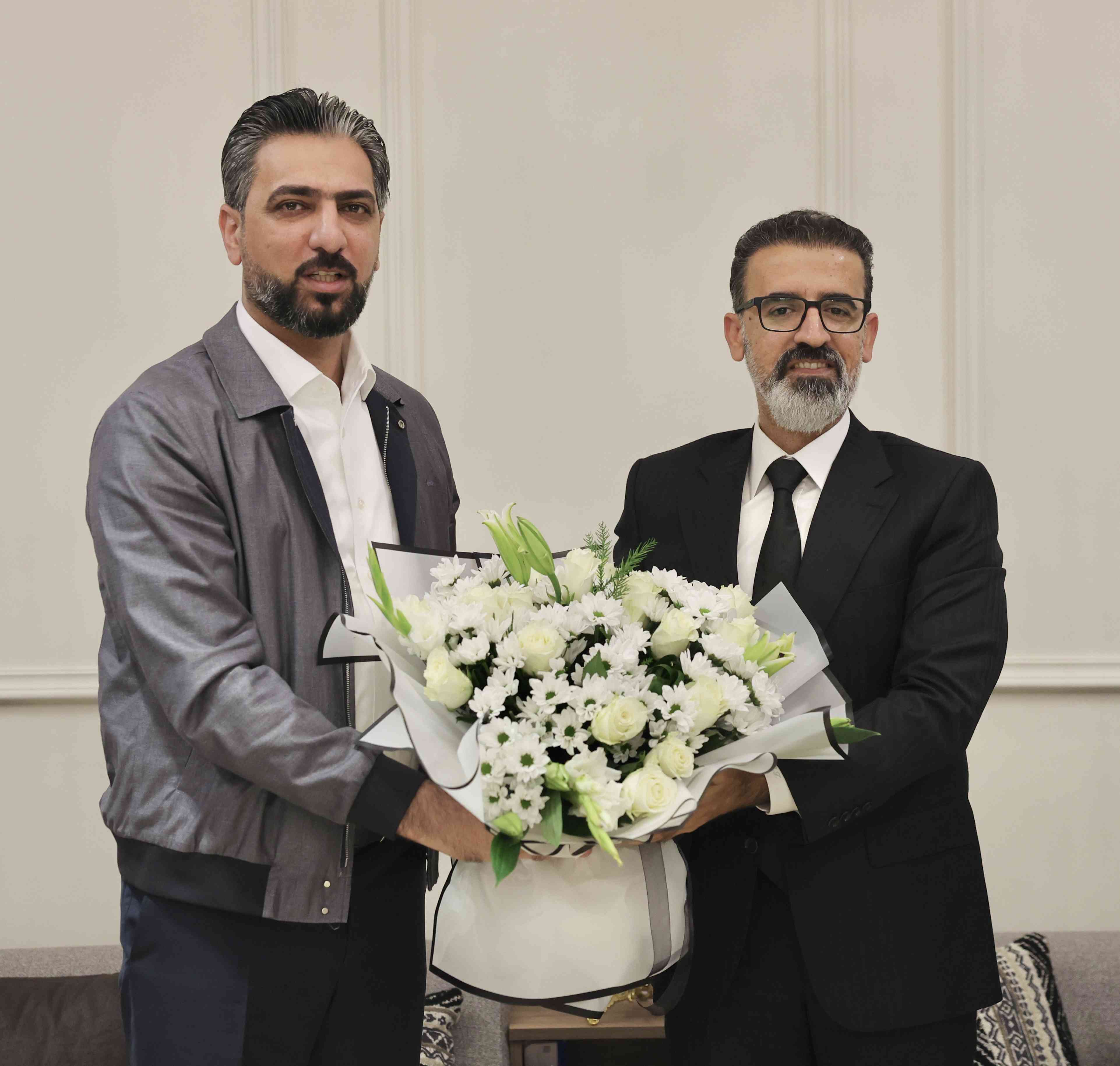 استقبل السيد محافظ كركوك ريبوار طه   السيد رئيس مجلس محافظة كركوك المهندس محمد ابراهيم الحافظ مع السادة اعضاء نشآت شاهو ويز وهوشيار اغا .