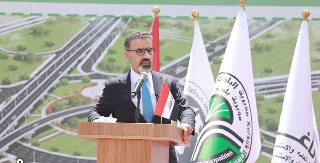 بروح الفريق الواحد .. محافظ كركوك ريبوار طه   يضع حجر أساس مشروع تطوير فلكة كراج بغداد .