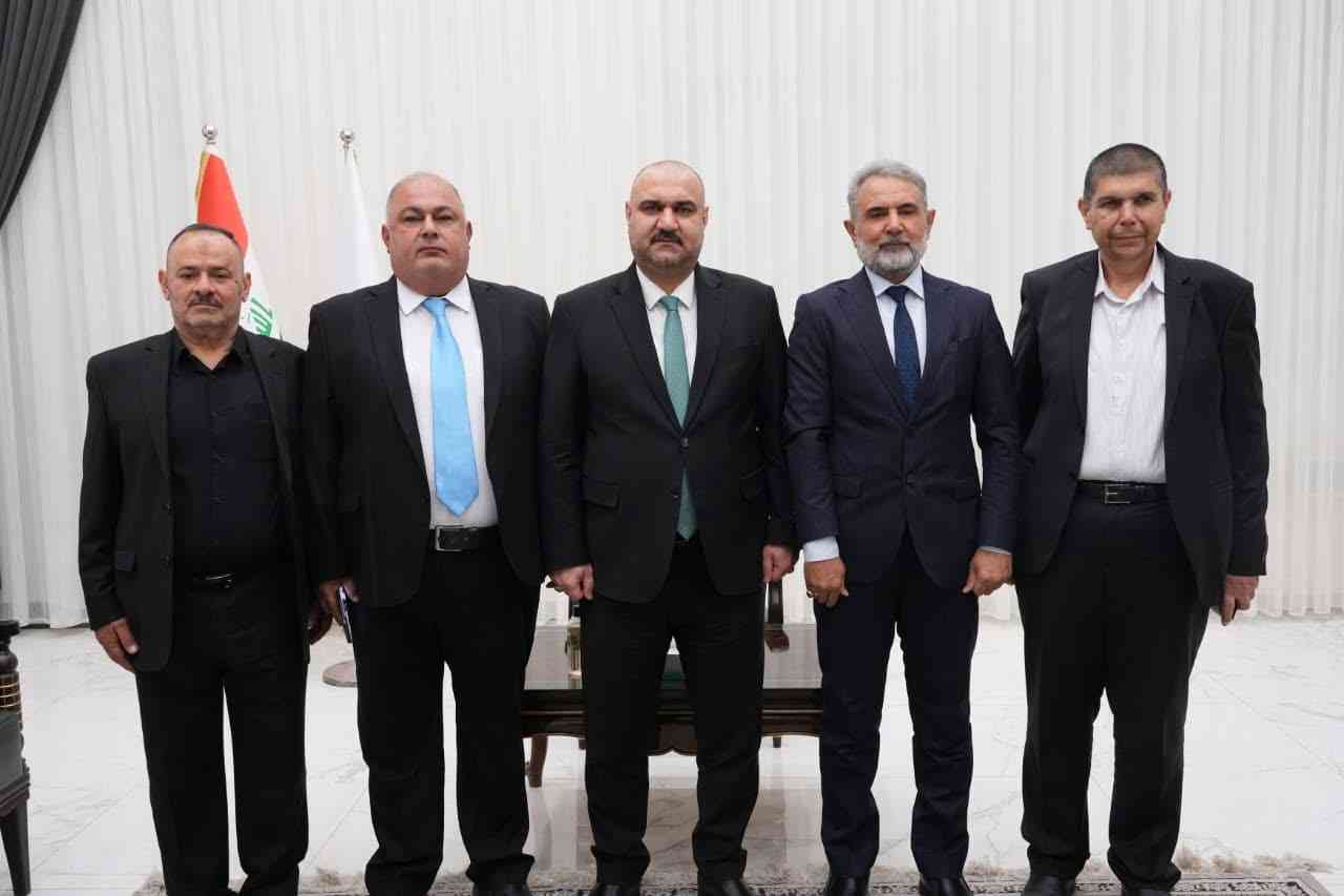 محافظ كركوك محمد سمعان اغا   يوجه بتقديم الدعم في تفويج حجاج بيت الله المتوجهين لأداء فريضة الحج .