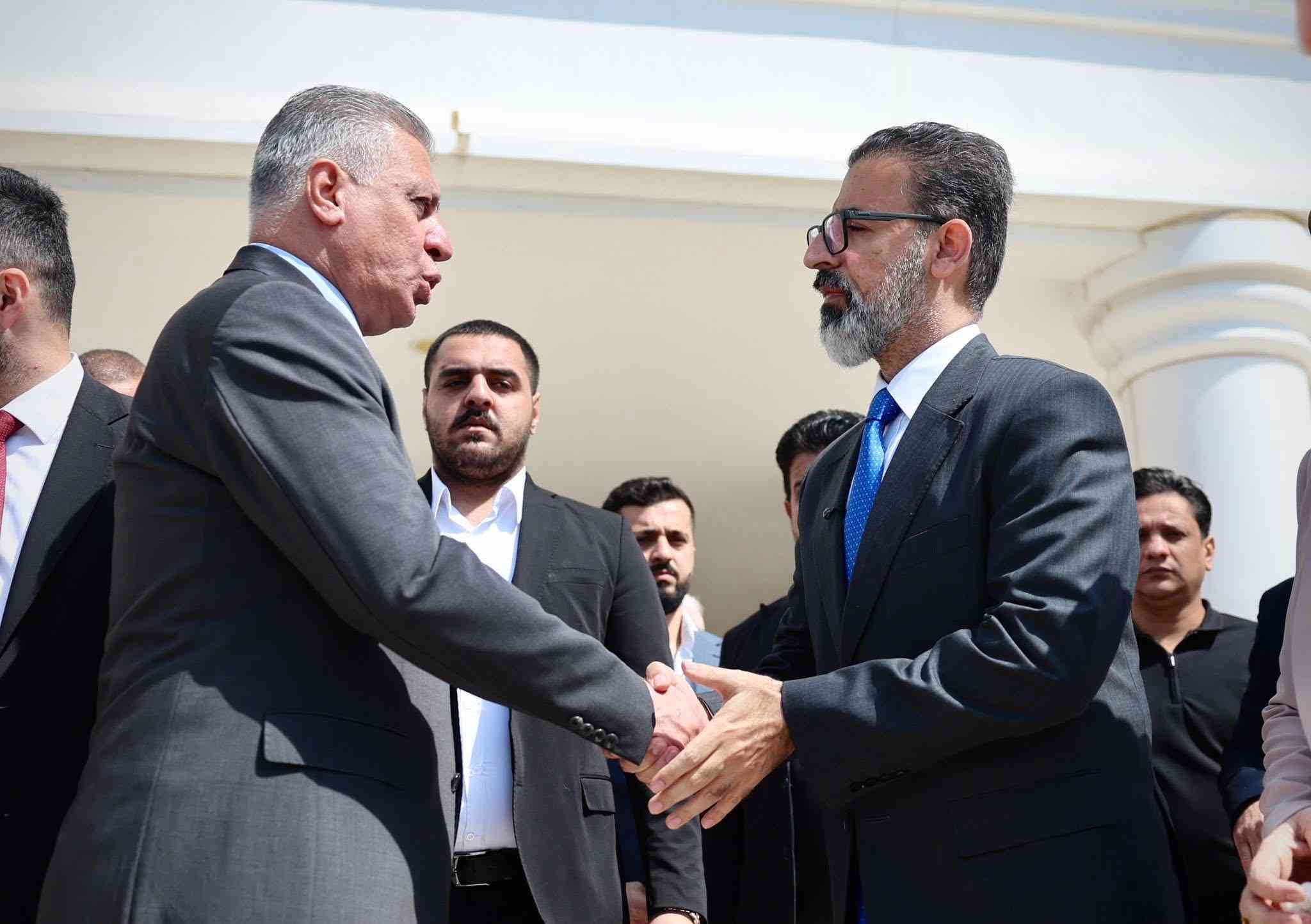 استقبل السيد ريبوار طه النائب الأول لمحافظ كركوك النائب في مجلس النواب العراقي السيد أرشد الصالحي والست گولسل محمد عبد الرحمن . 